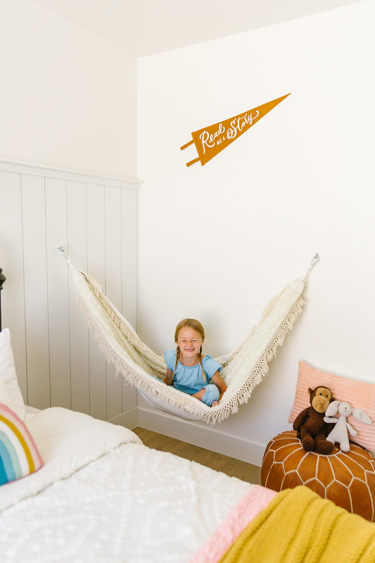 Kid’s hammock. Reading nook. 